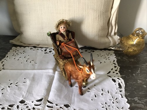 Ancienne poupée mignonnette - poupée,